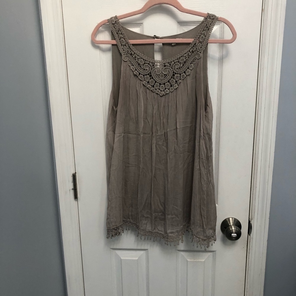 Via Signoria Gray Sleeveless Top Tank Crotchet Trim Large Flowy Fairy Ethereal